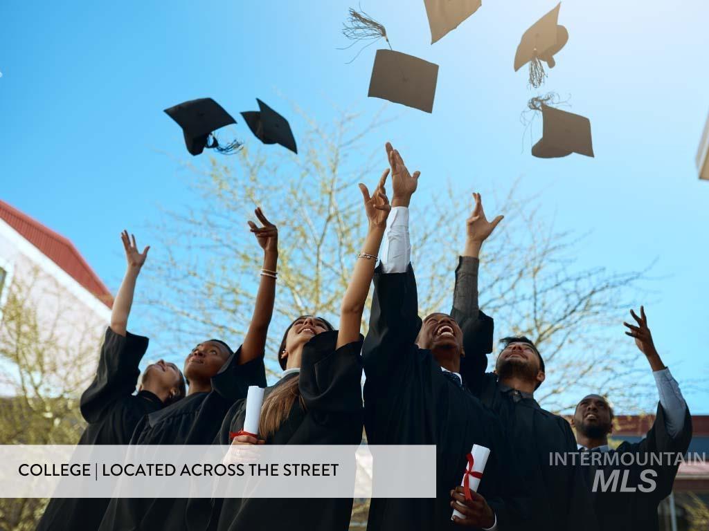 1916 E Oak St. Property Photo 31