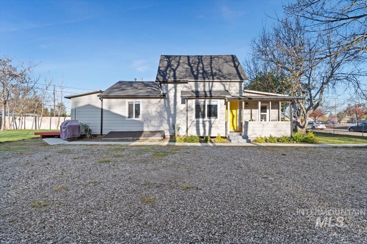 1916 E Oak St. Property Photo 42