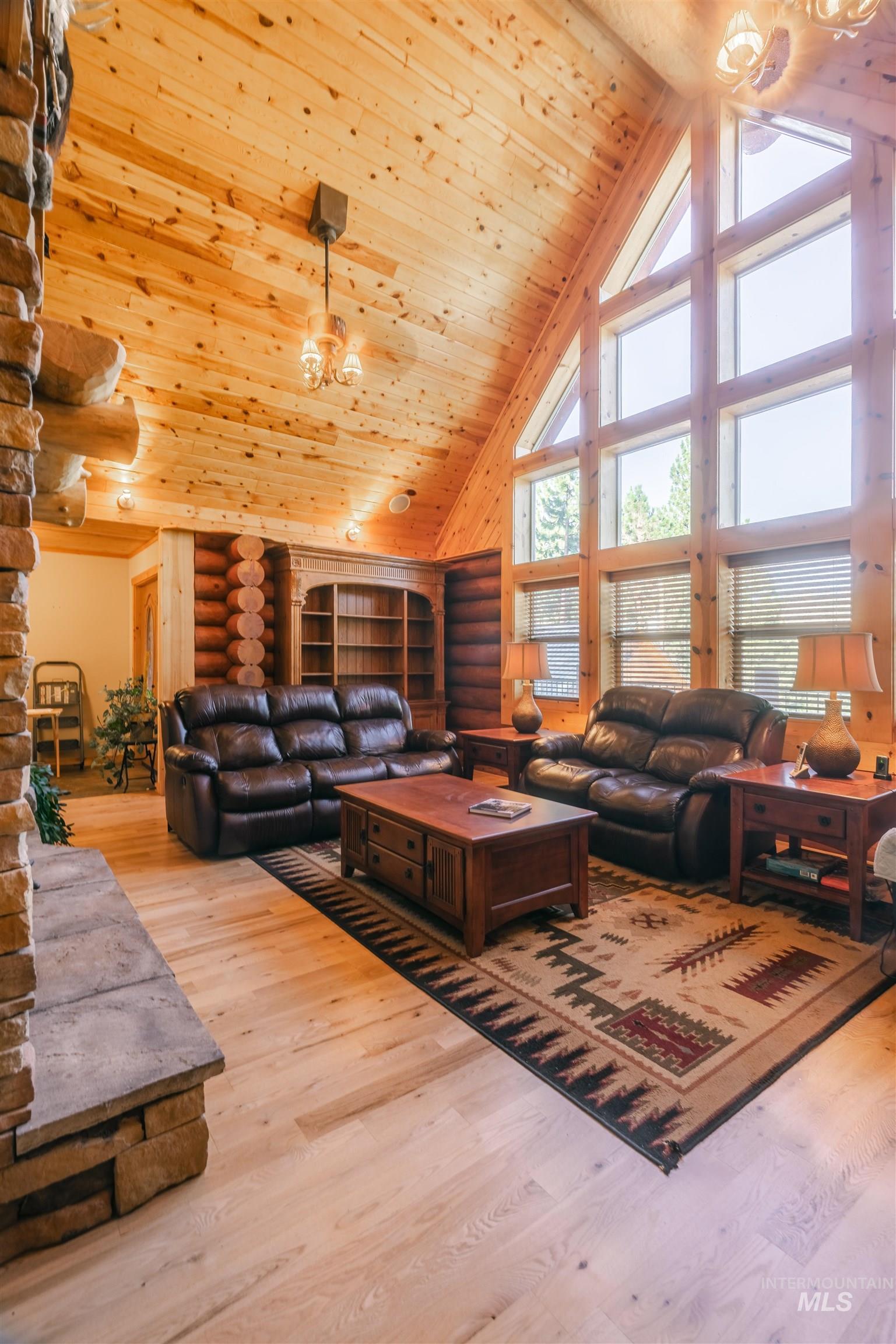 10 Tamarack Trl Property Photo 6