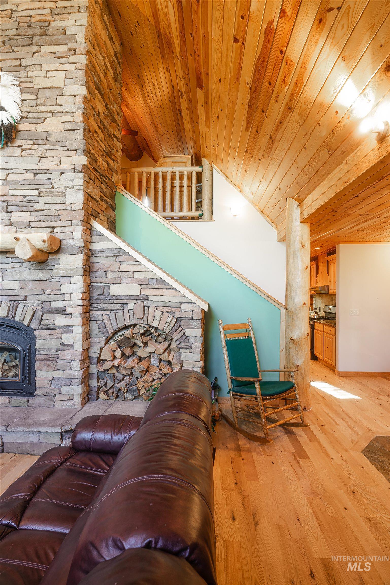 10 Tamarack Trl Property Photo 8