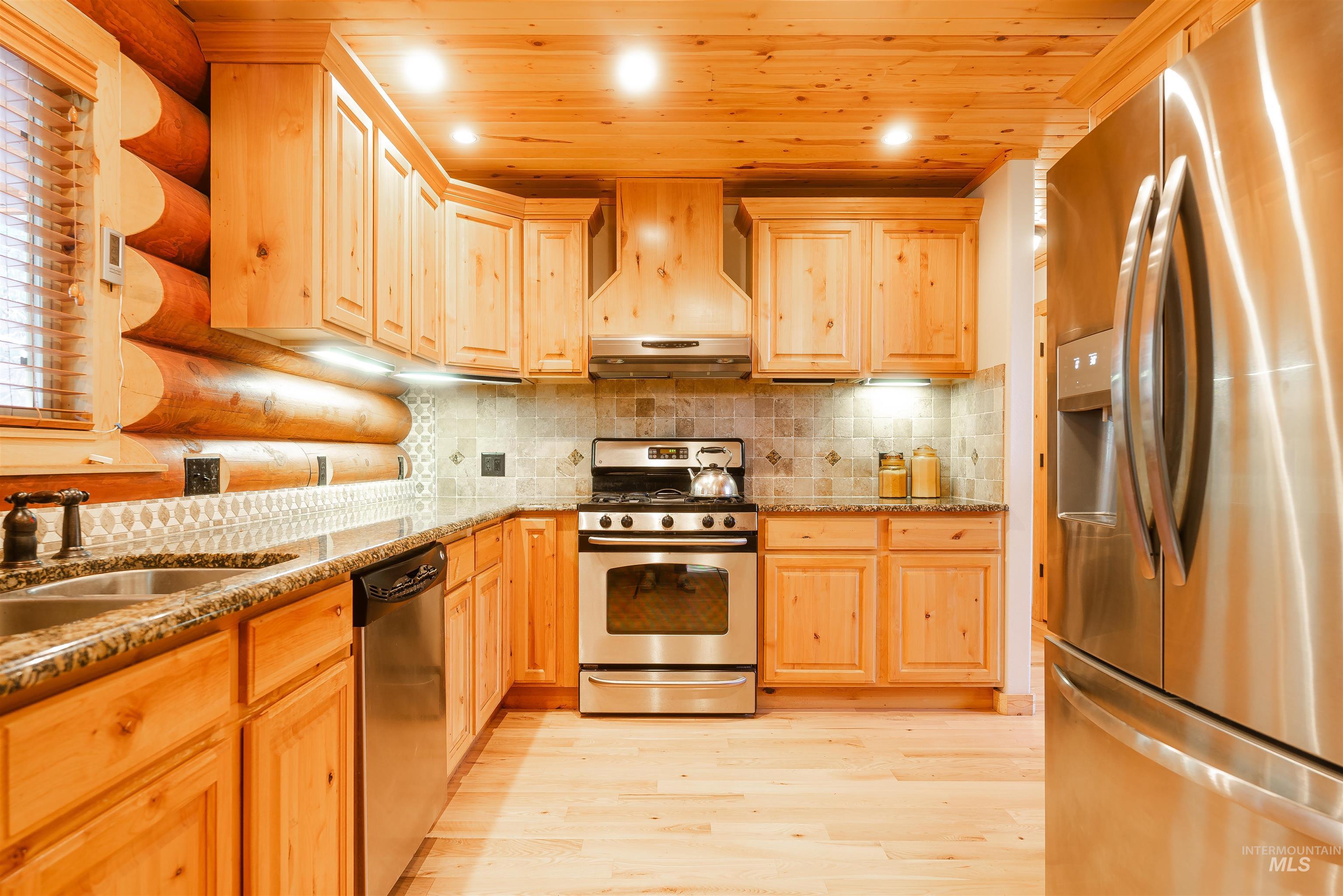 10 Tamarack Trl Property Photo 9