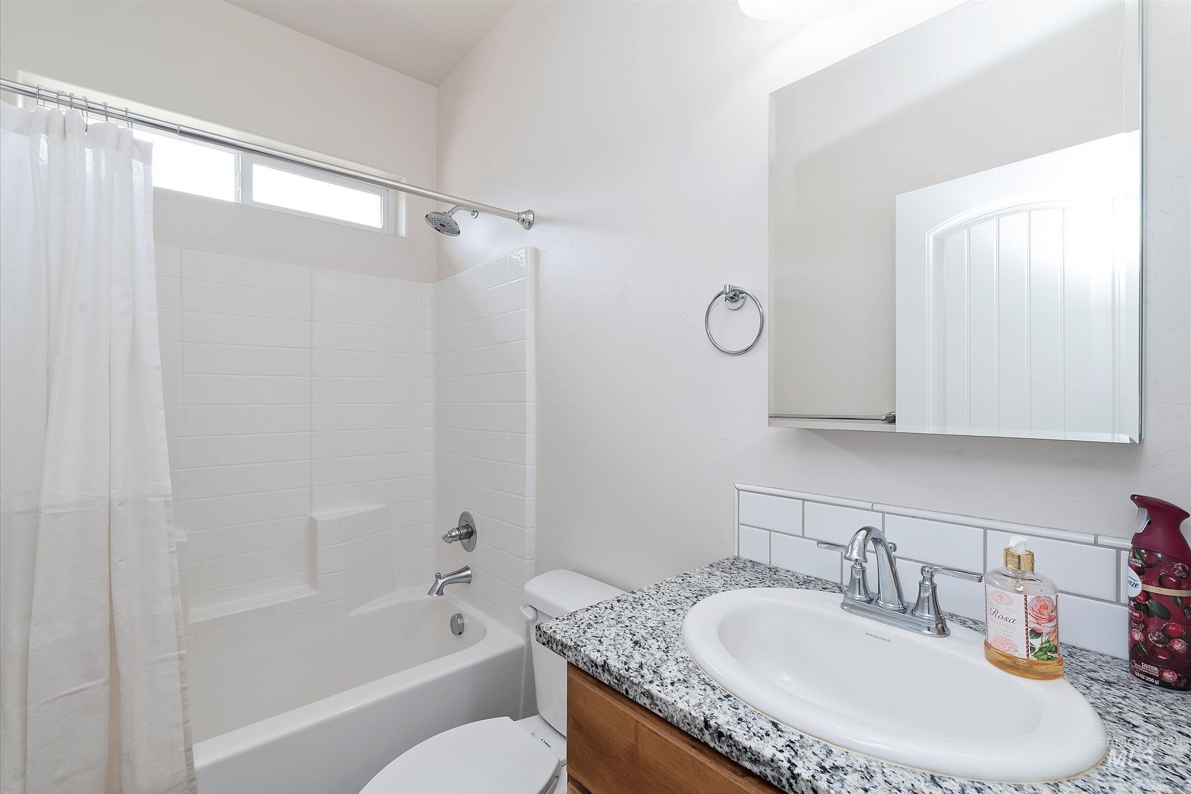 1430 W Coastal Dr Property Photo 23