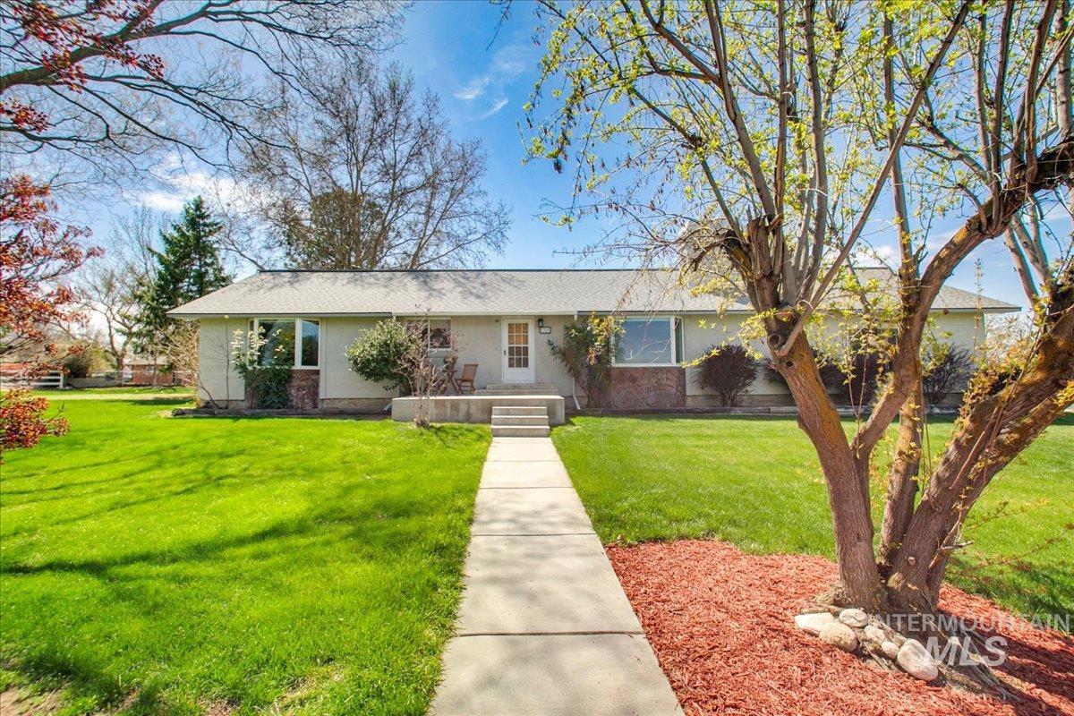 1355 W Eggers Property Photo