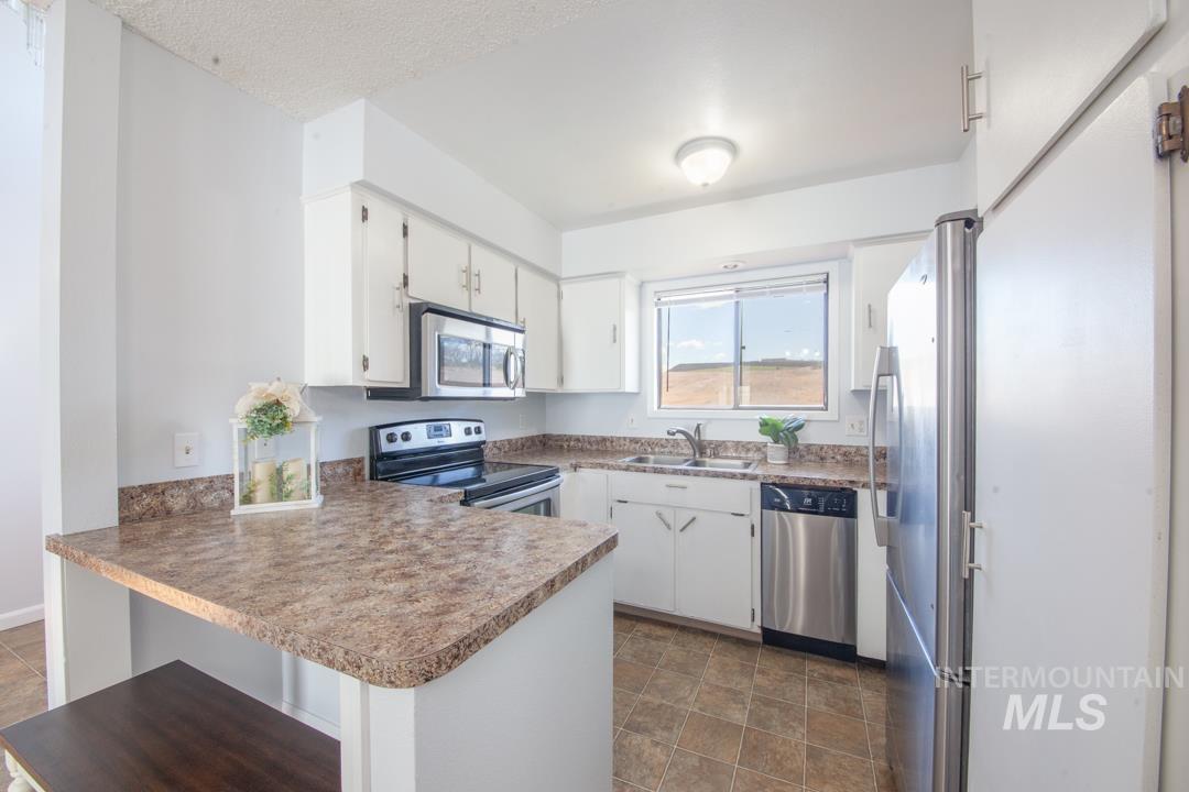 531 Silcott Court Property Photo 10