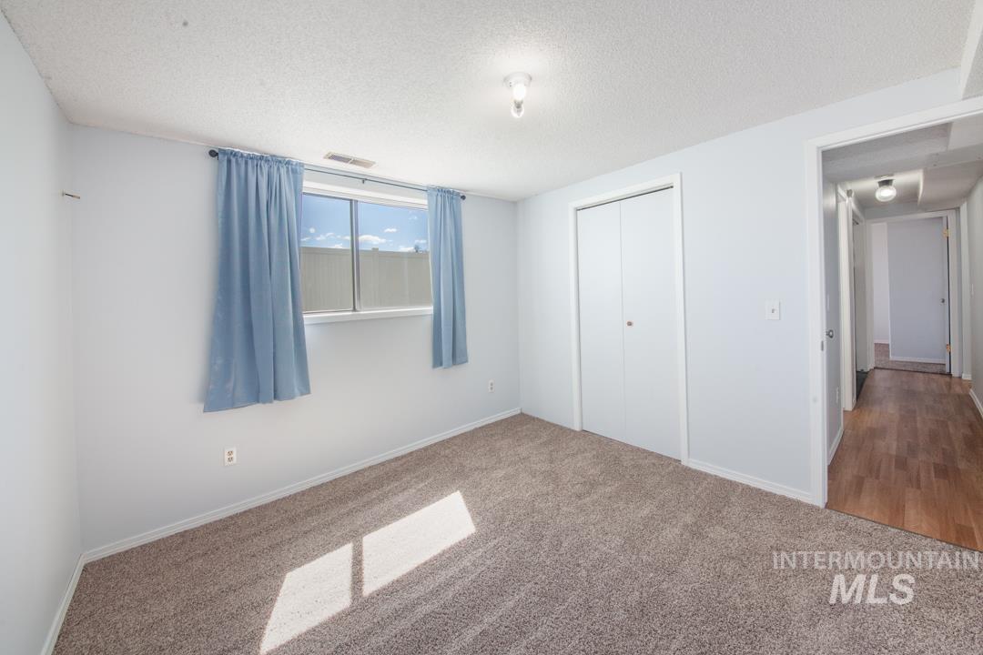 531 Silcott Court Property Photo 20