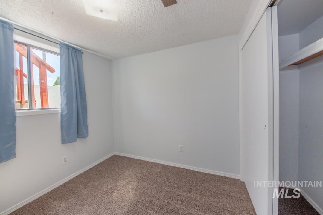 531 Silcott Court Property Photo 21