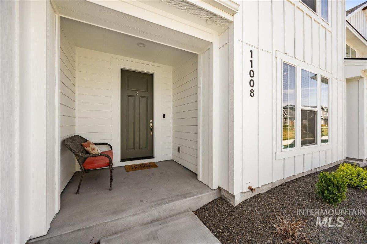 11008 W Portola St Property Photo 2
