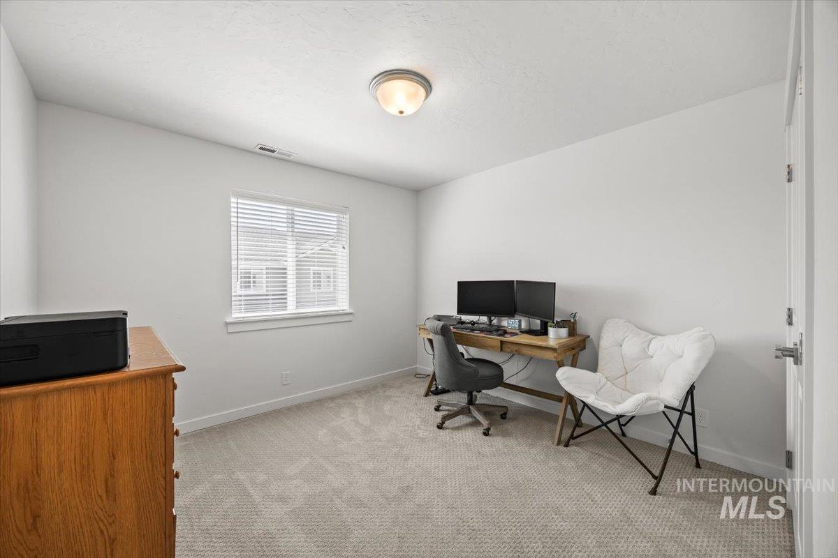 11008 W Portola St Property Photo 18