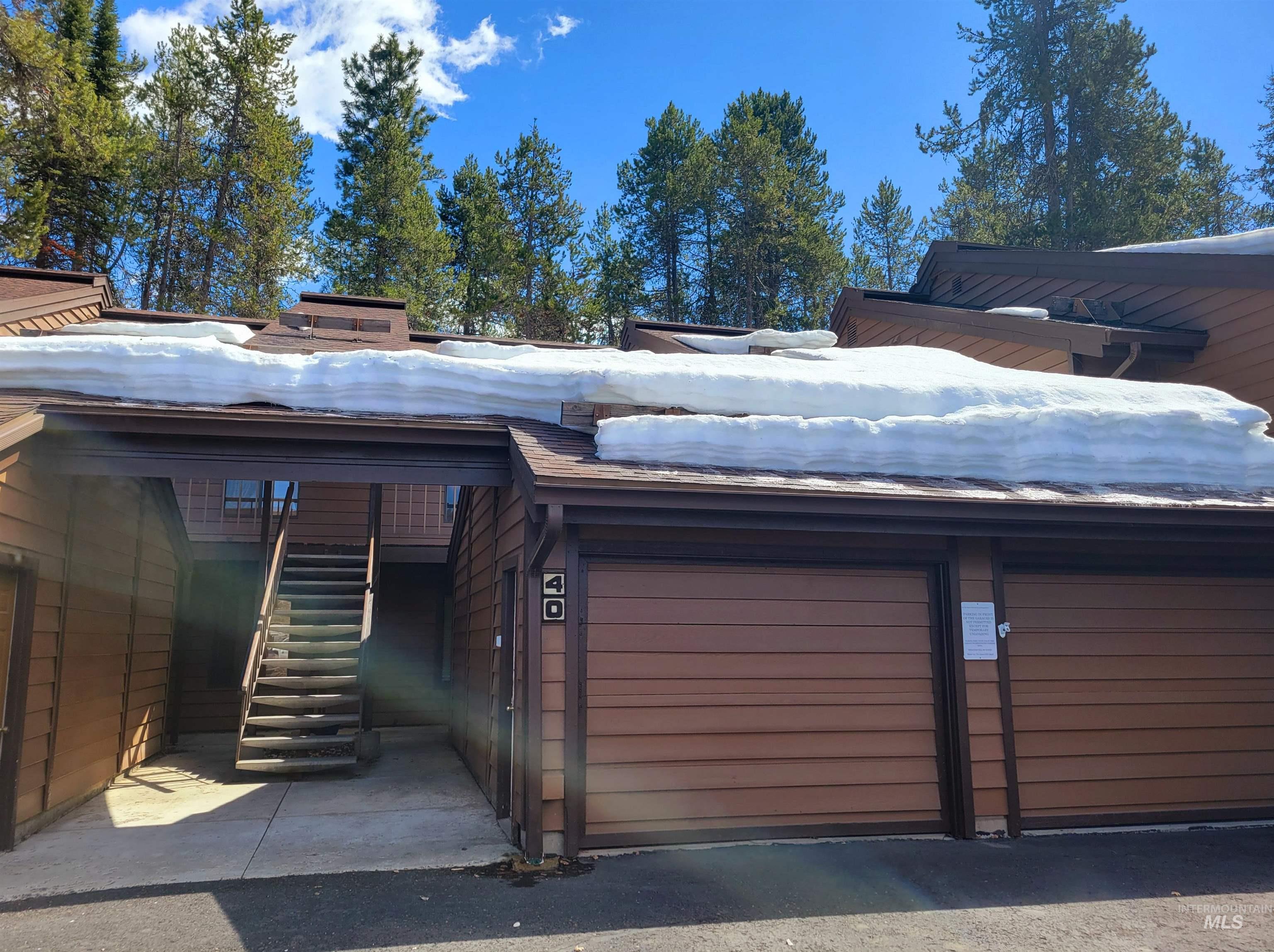 Aspens Condos Real Estate Listings Main Image