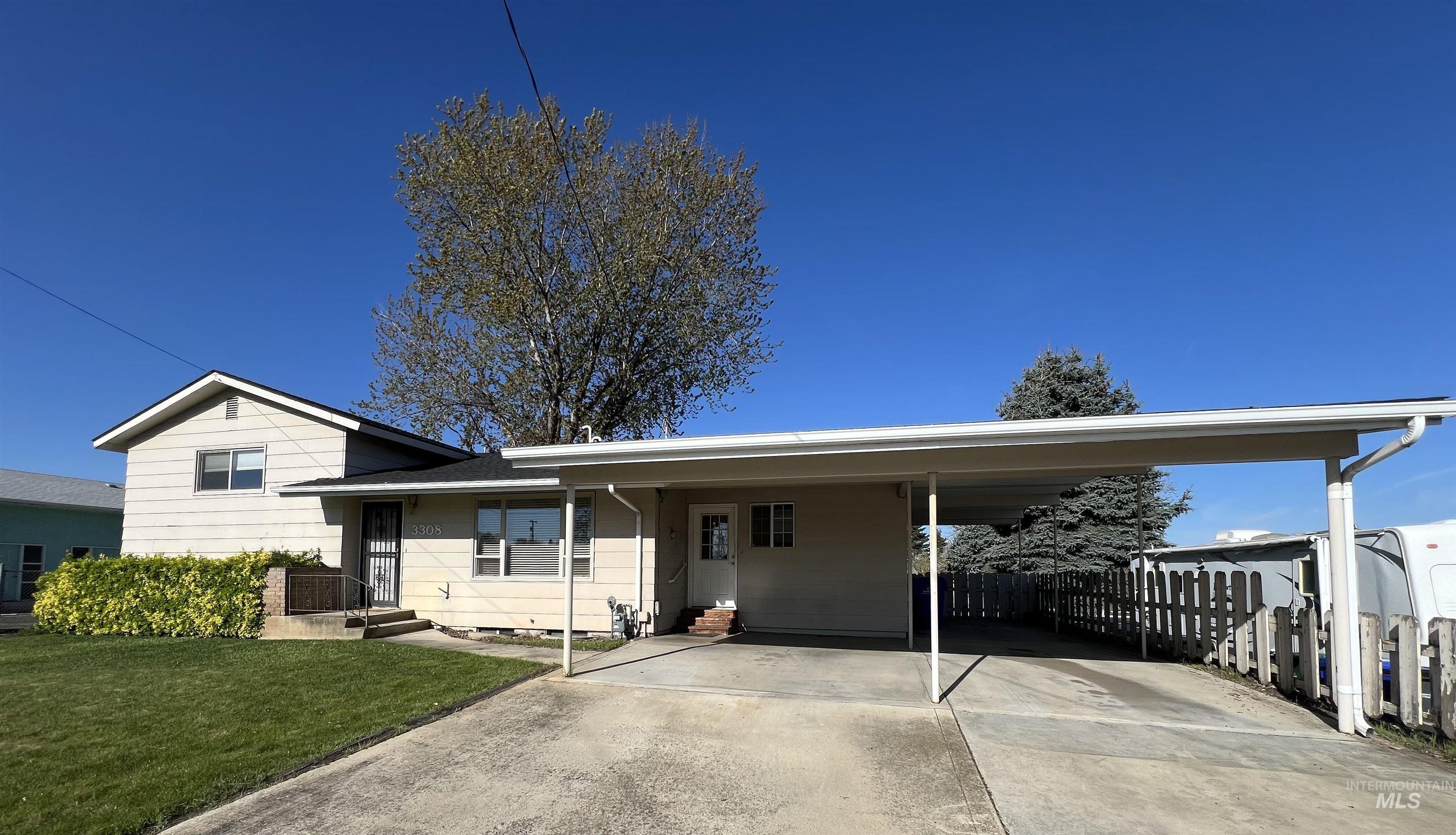 3308 11th Street Property Photo