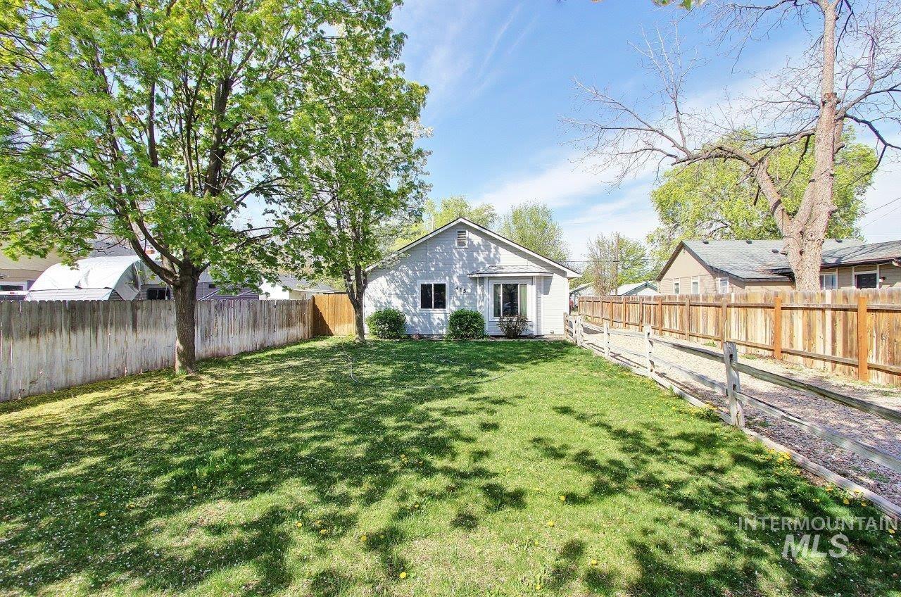 415 S Fern St. Property Photo 1