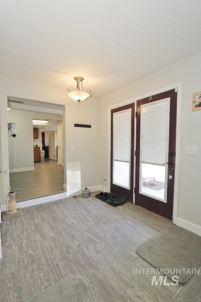 415 S Fern St. Property Photo 3
