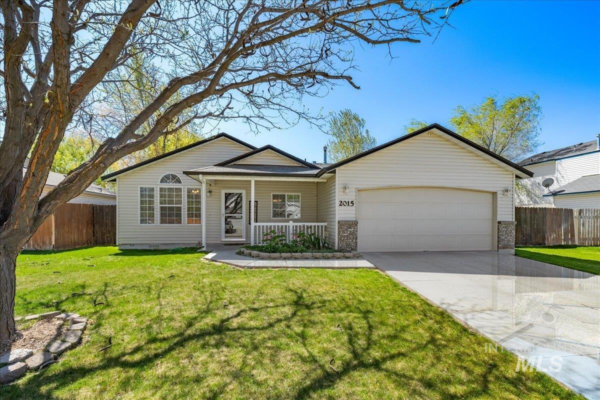 2015 W Young Ave Property Photo