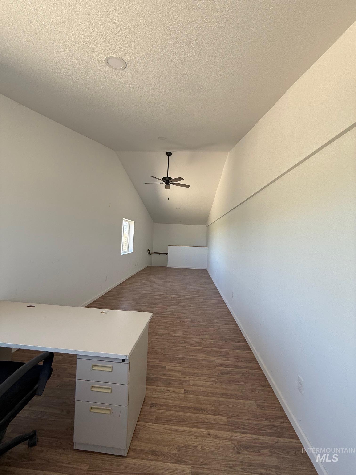 5525 E Amity Property Photo 7