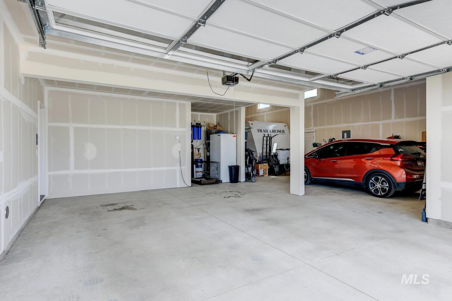 2290 Shoshone Ln Property Photo 2