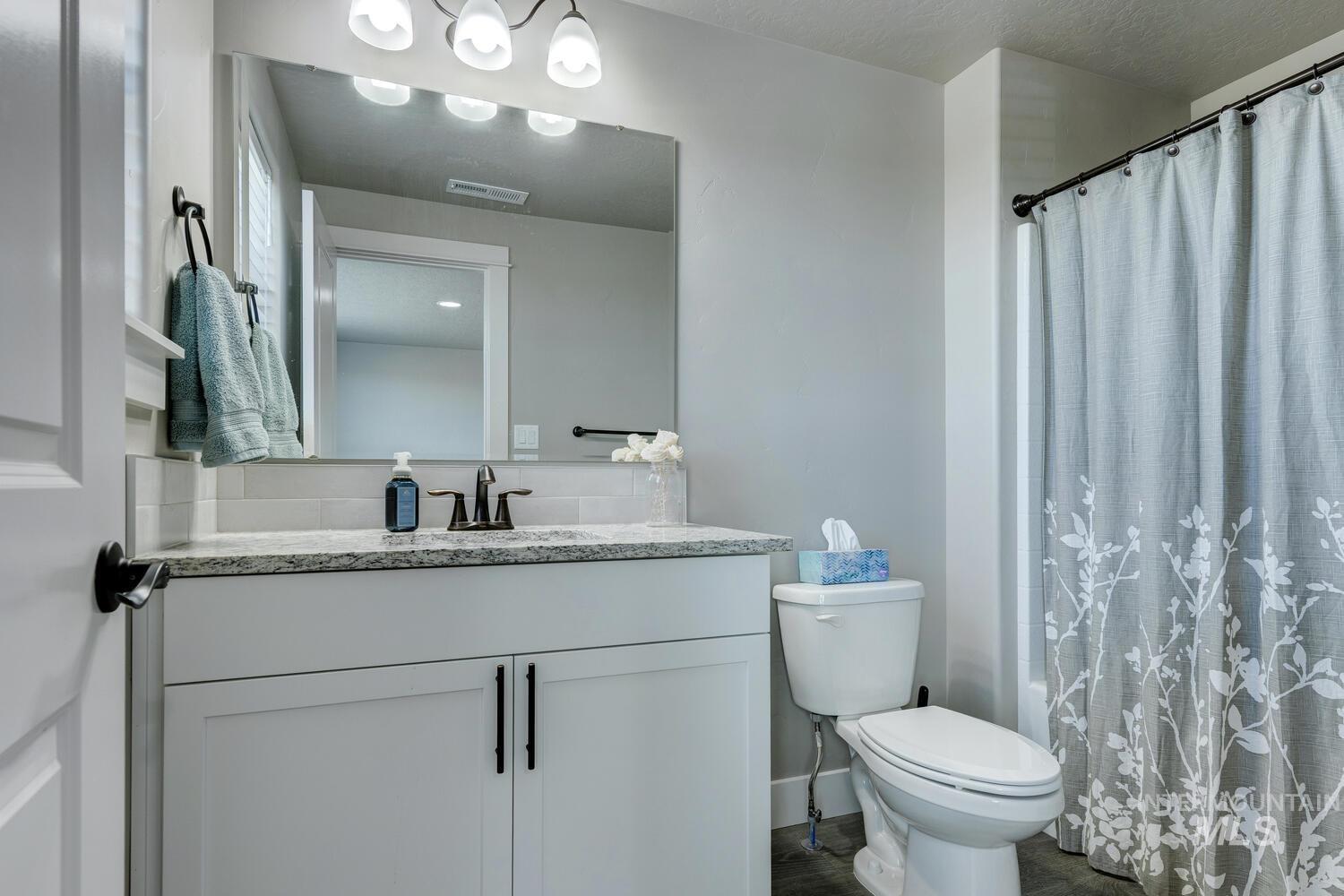 2290 Shoshone Ln Property Photo 32