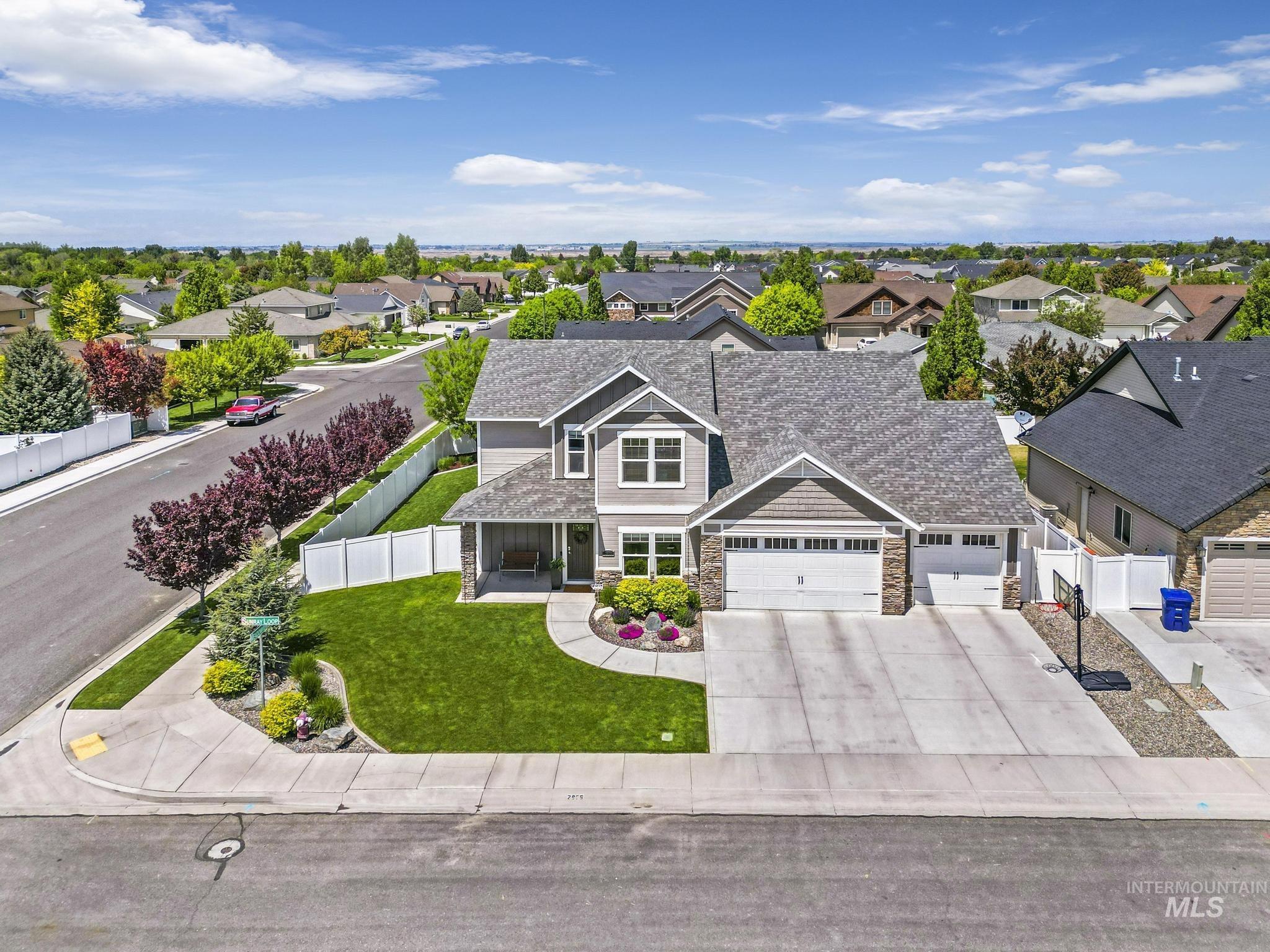 2858 Sunray Loop Property Photo 1