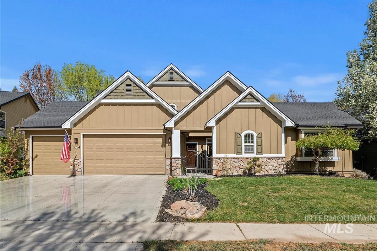 1524 N N Watson Property Photo