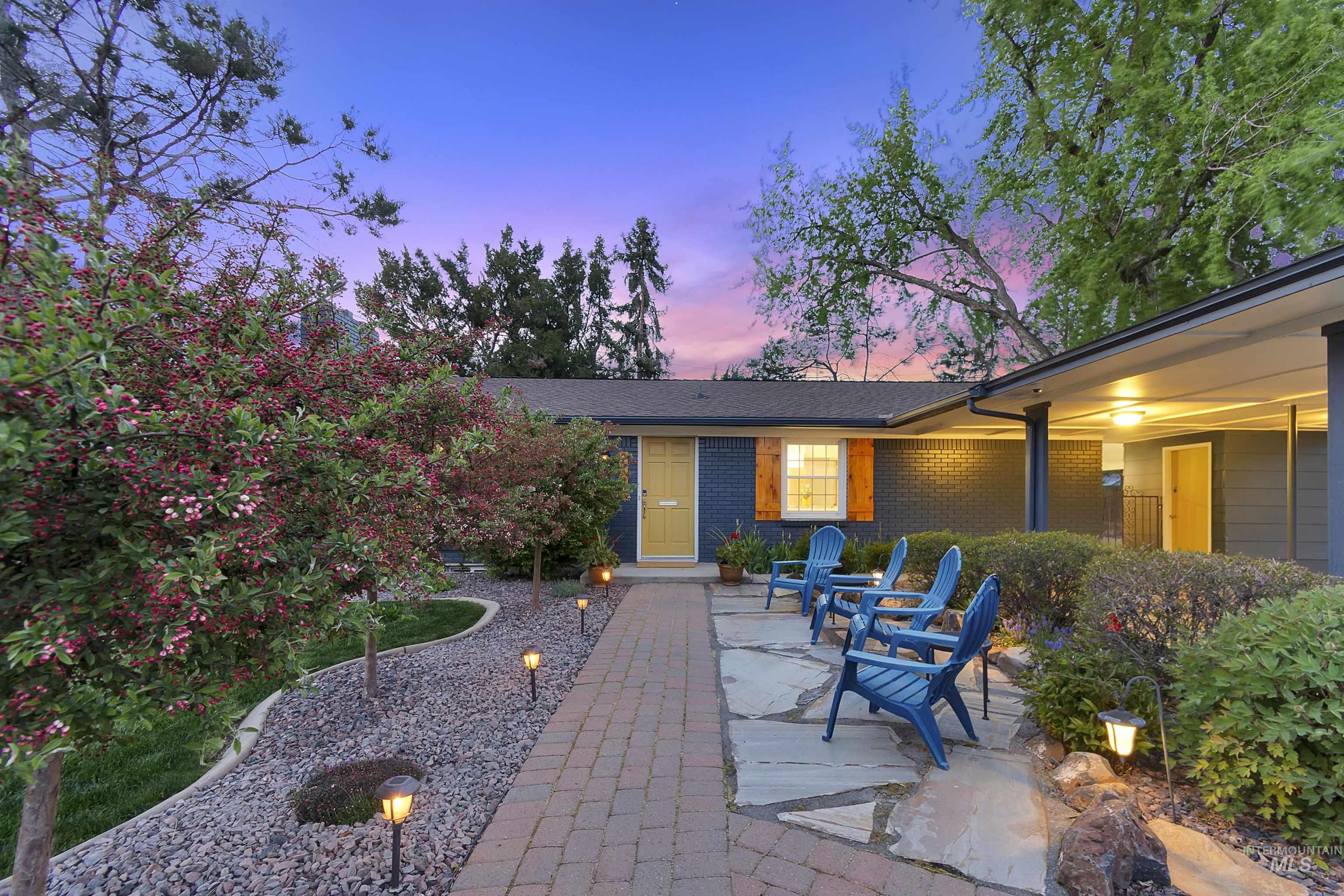 2114 W Norcrest Property Photo