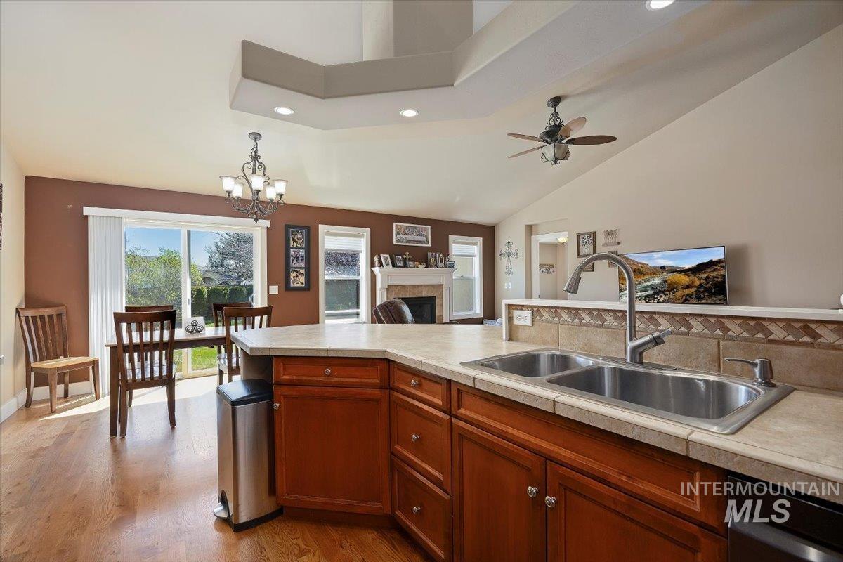 882 Canyon Park Ave Property Photo 11