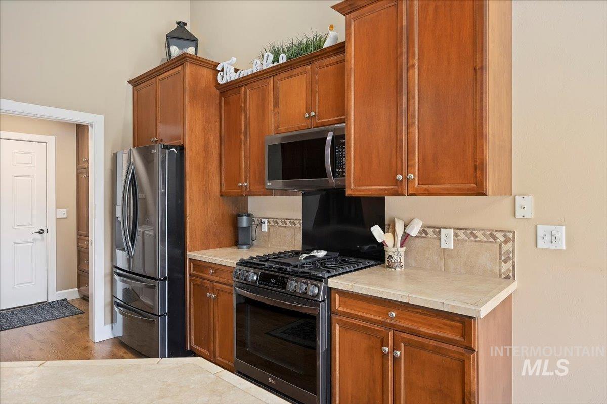 882 Canyon Park Ave Property Photo 13
