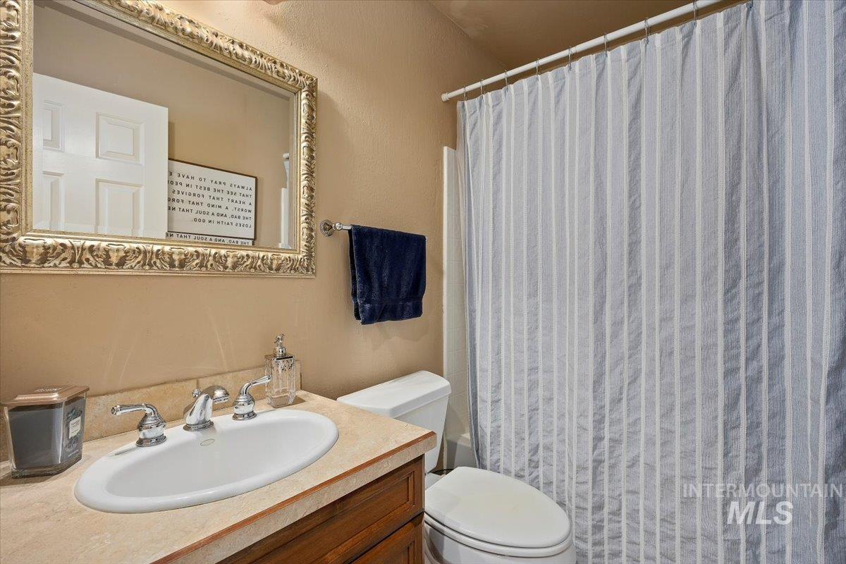 882 Canyon Park Ave Property Photo 19