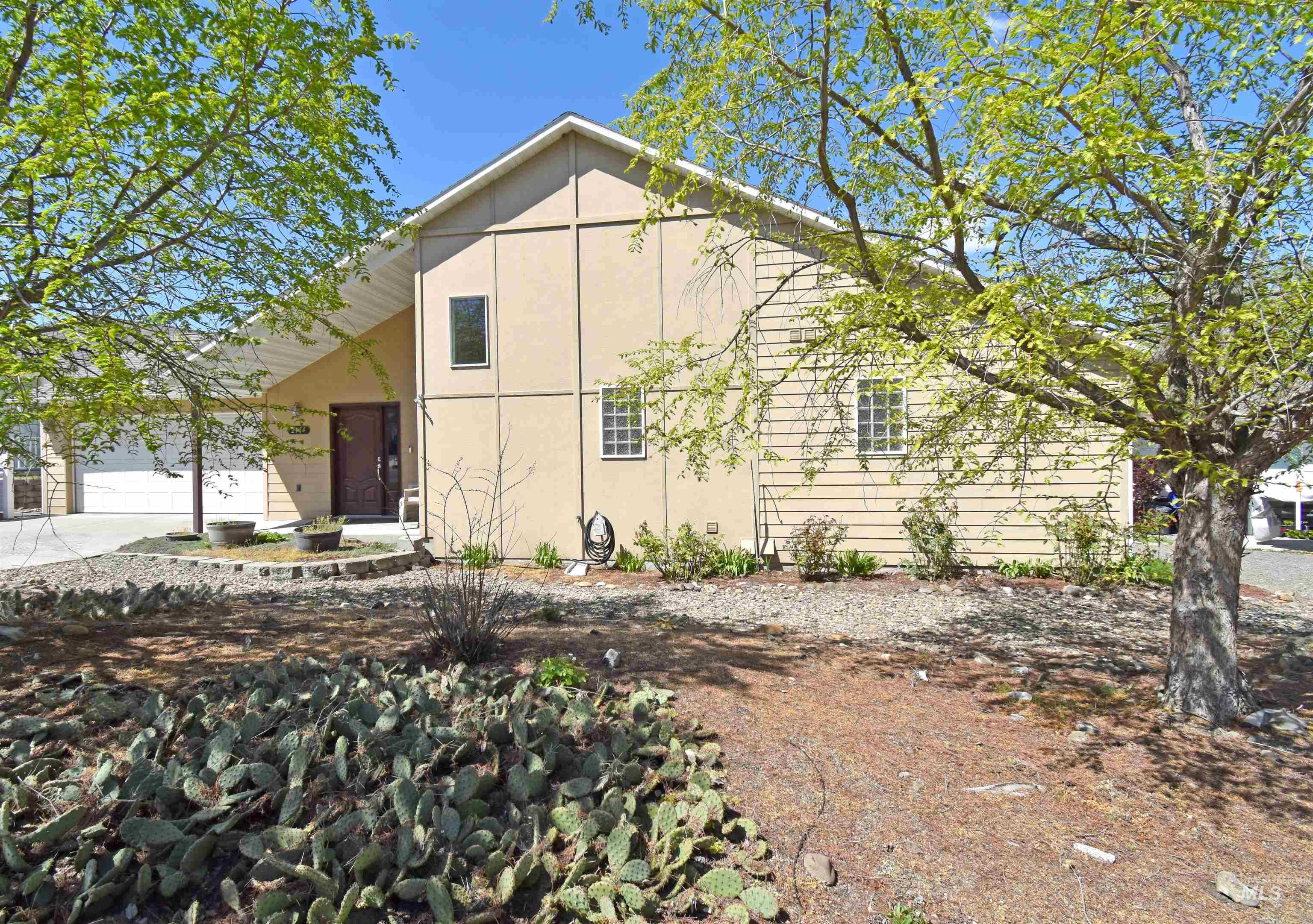 2144 13th Street Property Photo 1