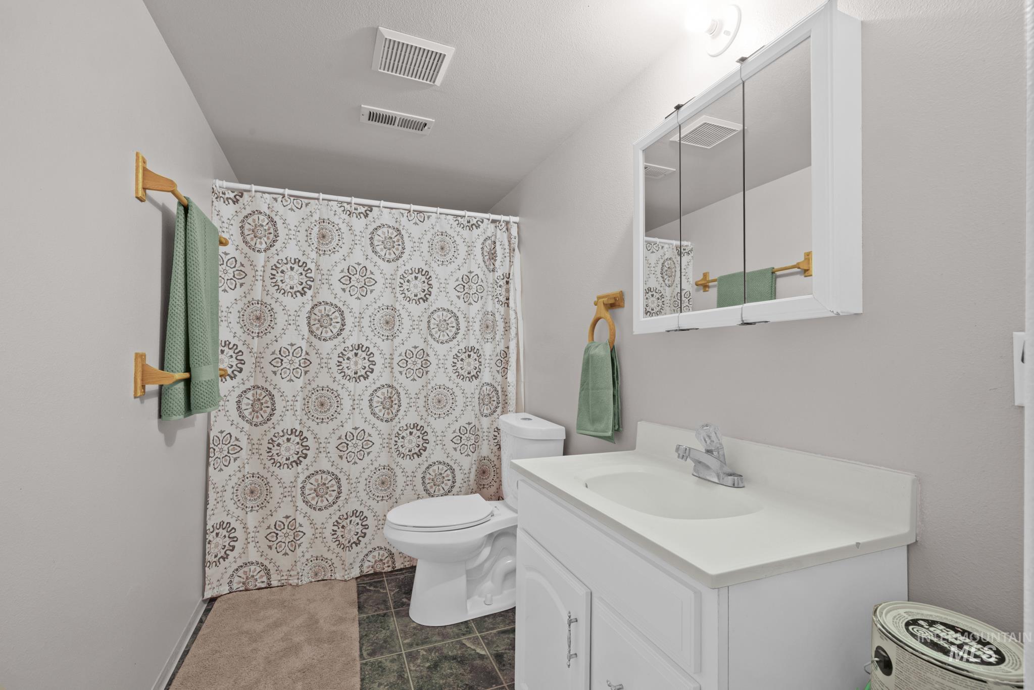 12134 Goodson Rd Property Photo 22