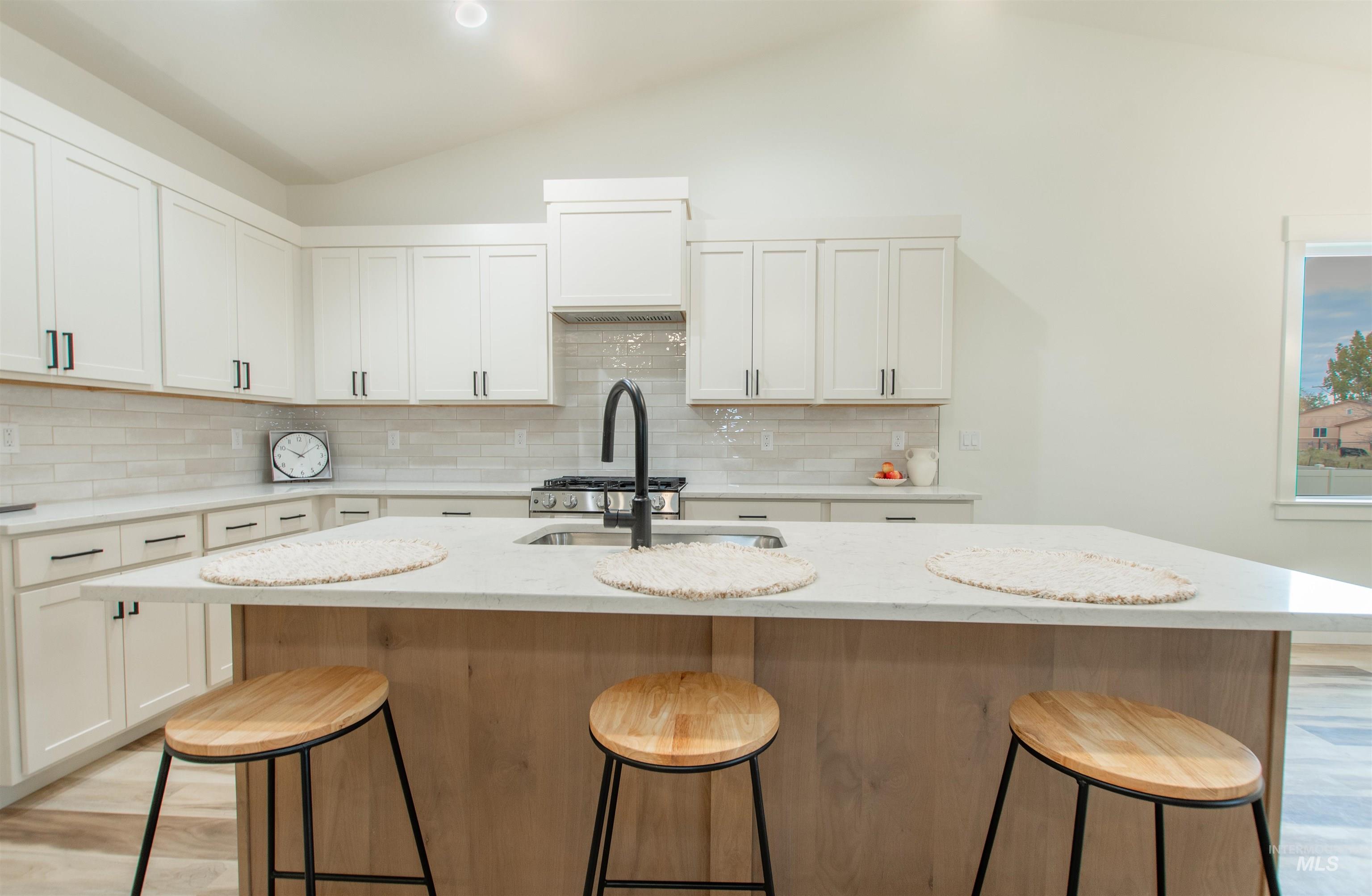 502 Farm Creek Avenue Property Photo 5