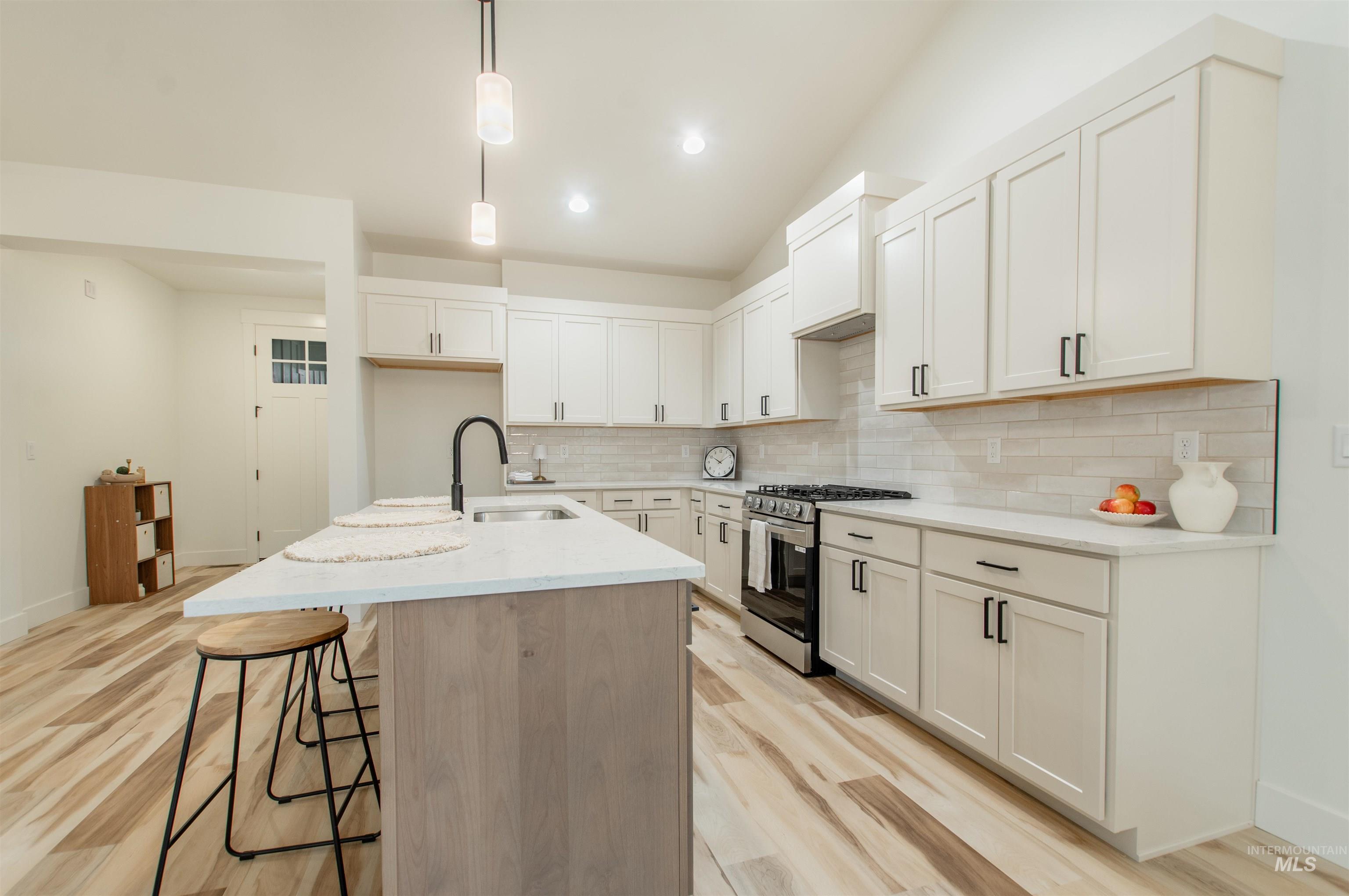 502 Farm Creek Avenue Property Photo 6