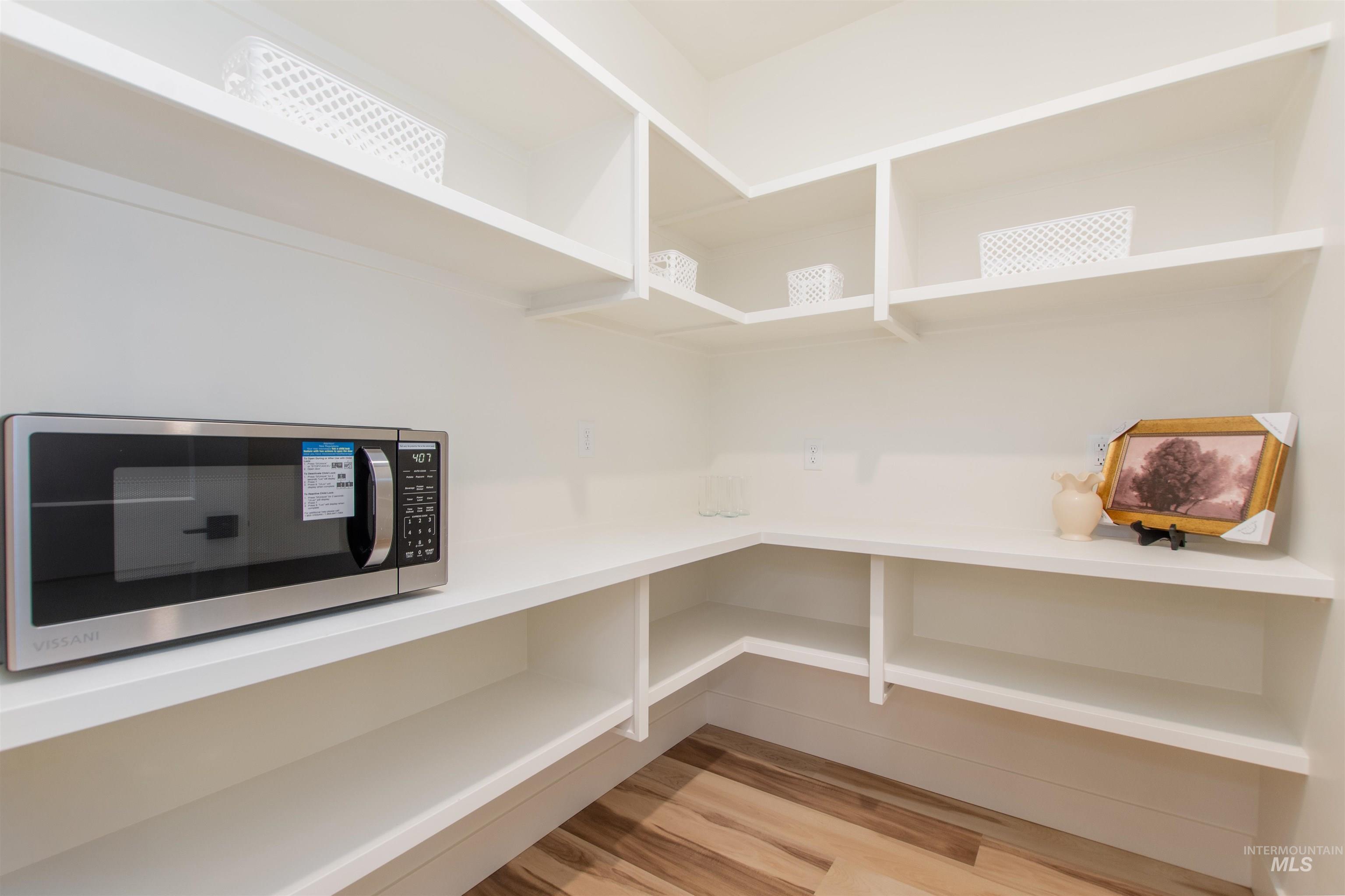 502 Farm Creek Avenue Property Photo 8