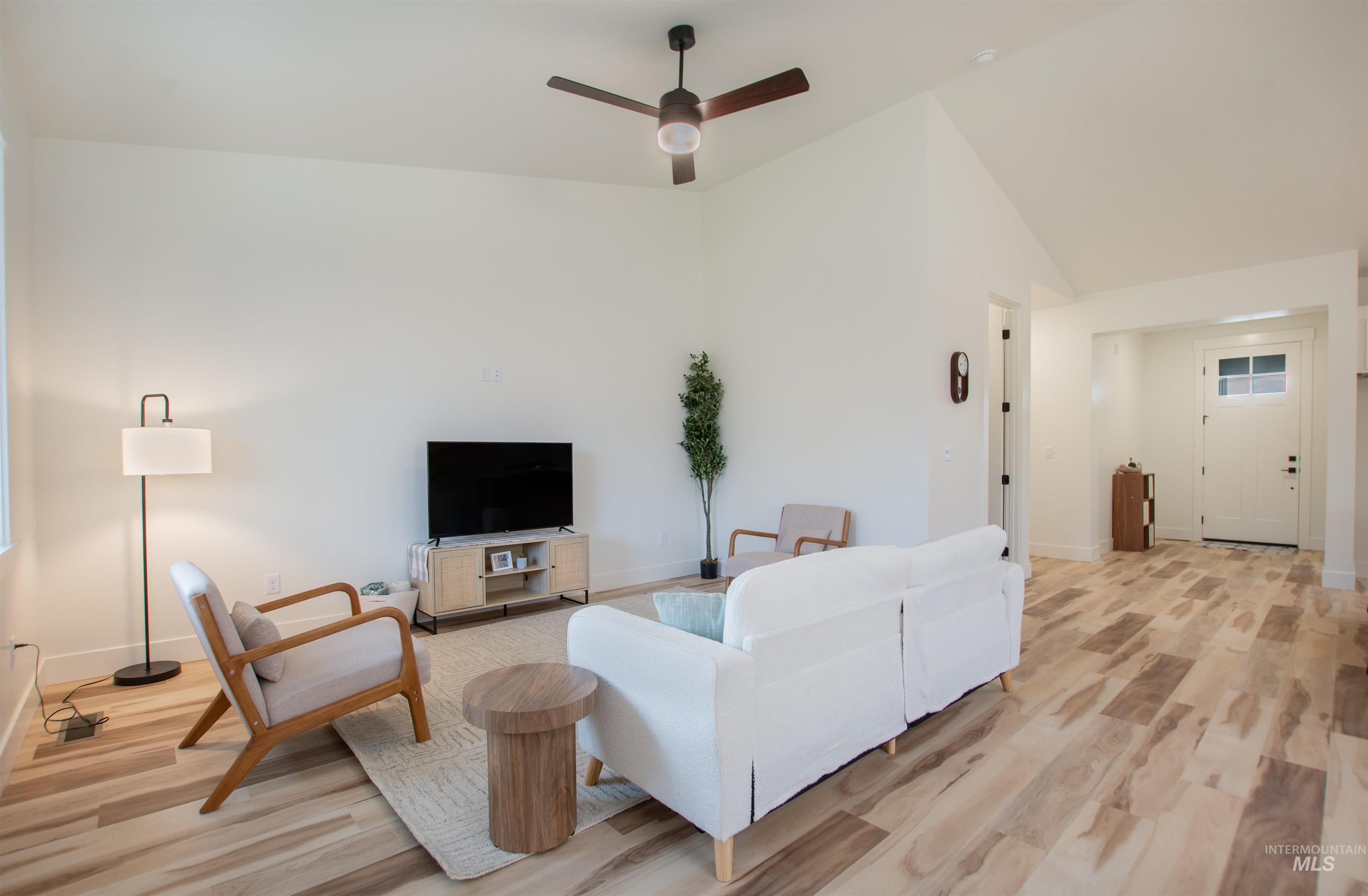 502 Farm Creek Avenue Property Photo 12