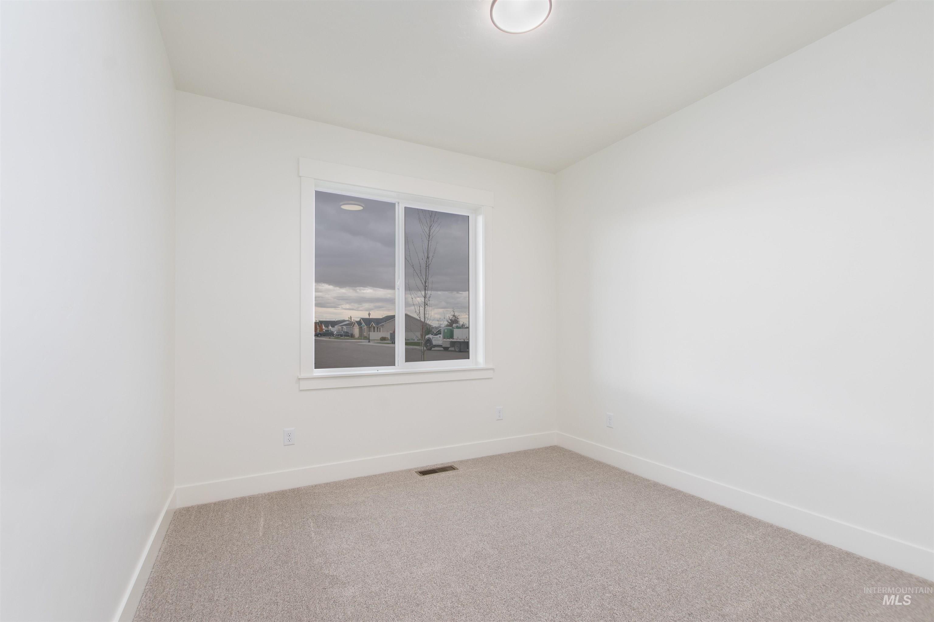 502 Farm Creek Avenue Property Photo 19