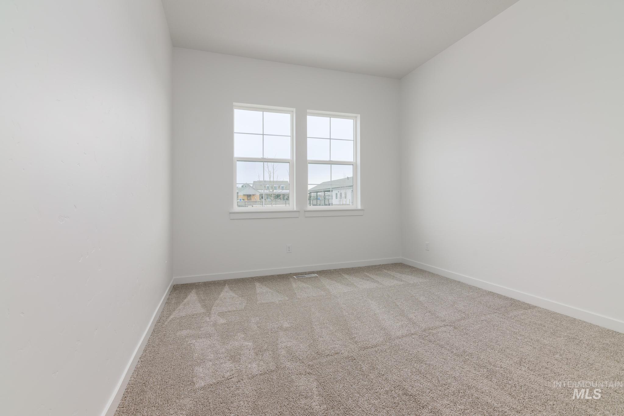 8651 W Stillmore St Property Photo 22