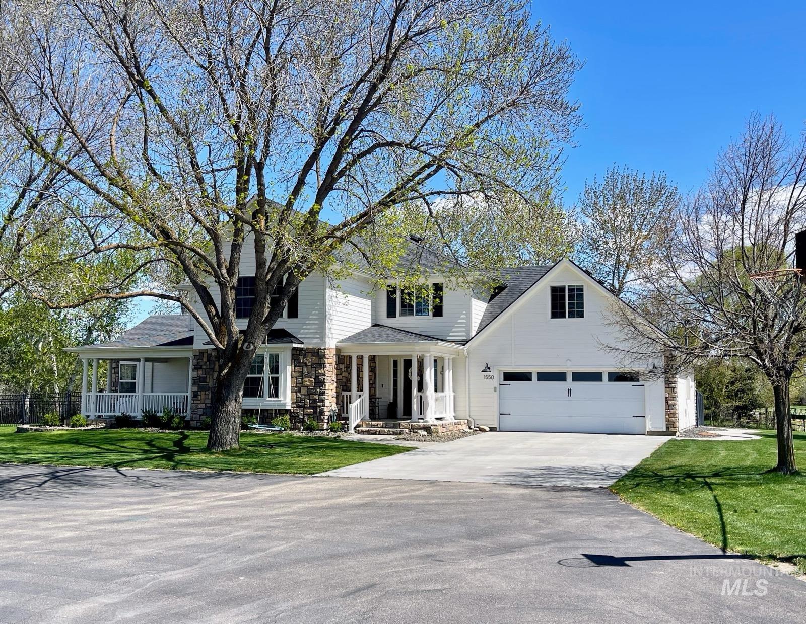 1550 S Artesian Property Photo