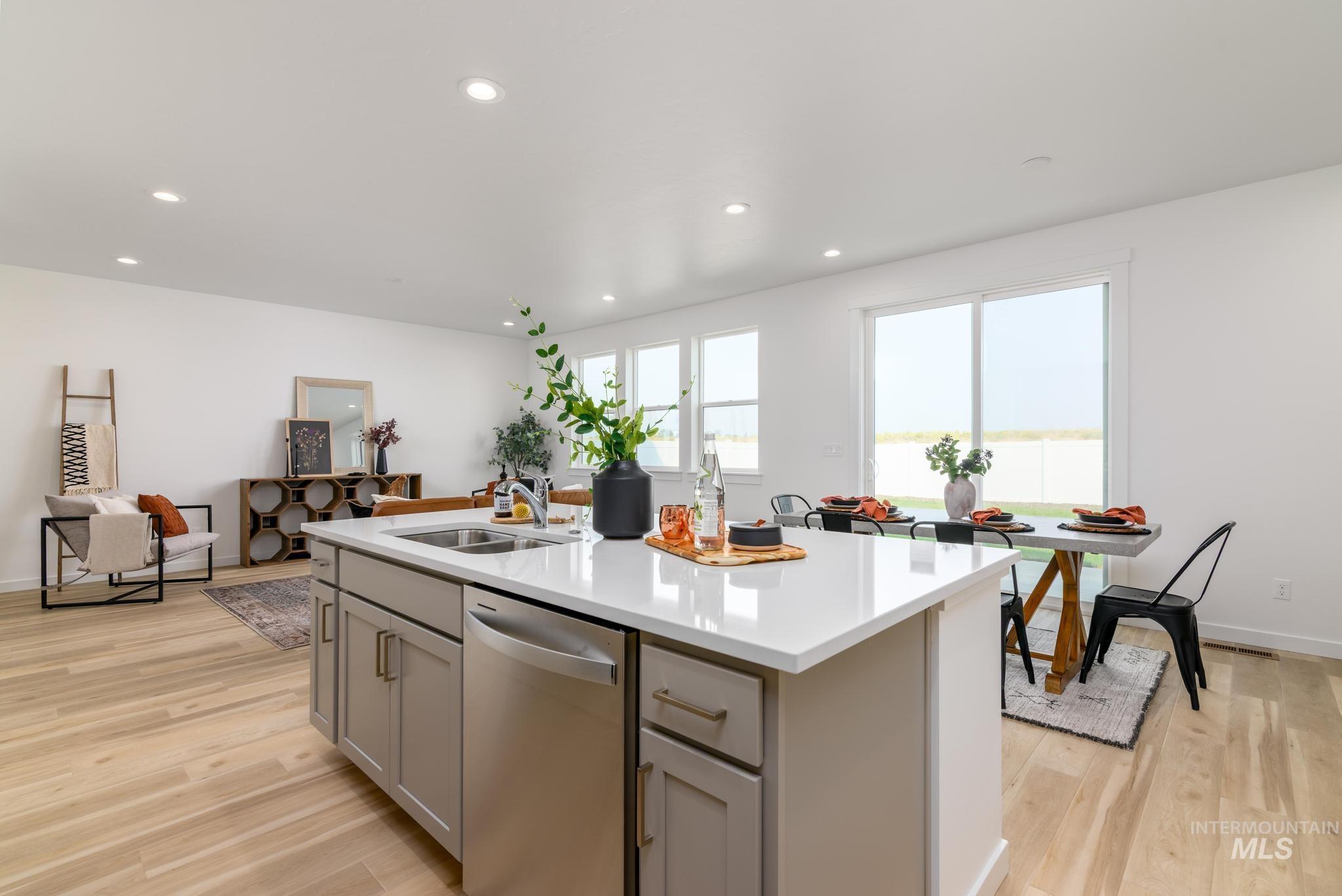 14658 Wing Spread Dr Property Photo 10