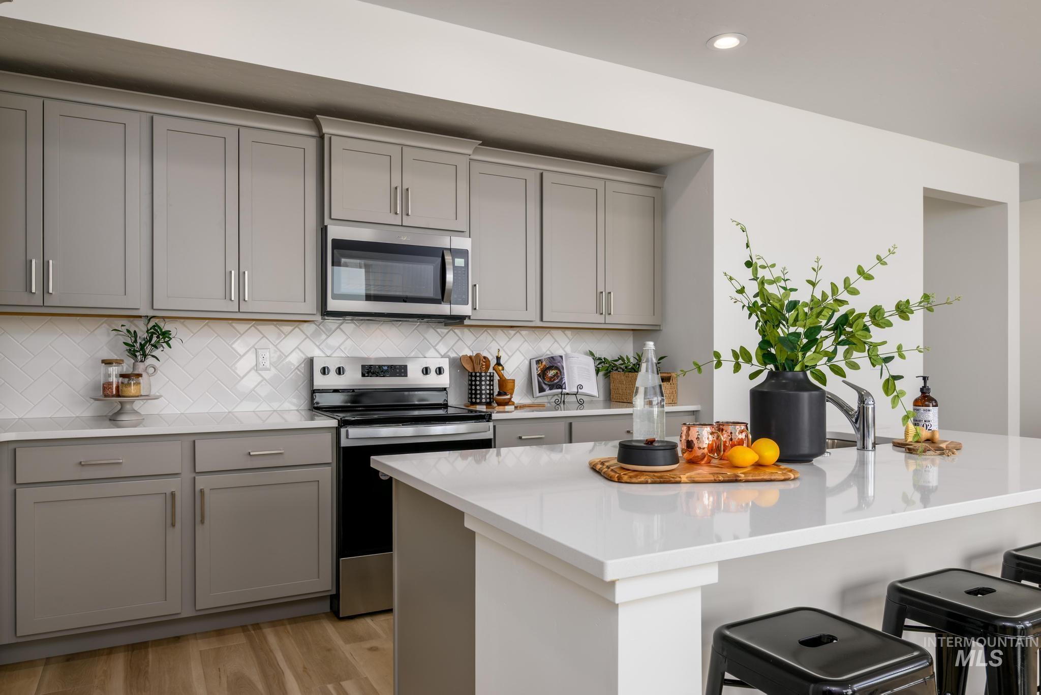 14658 Wing Spread Dr Property Photo 12