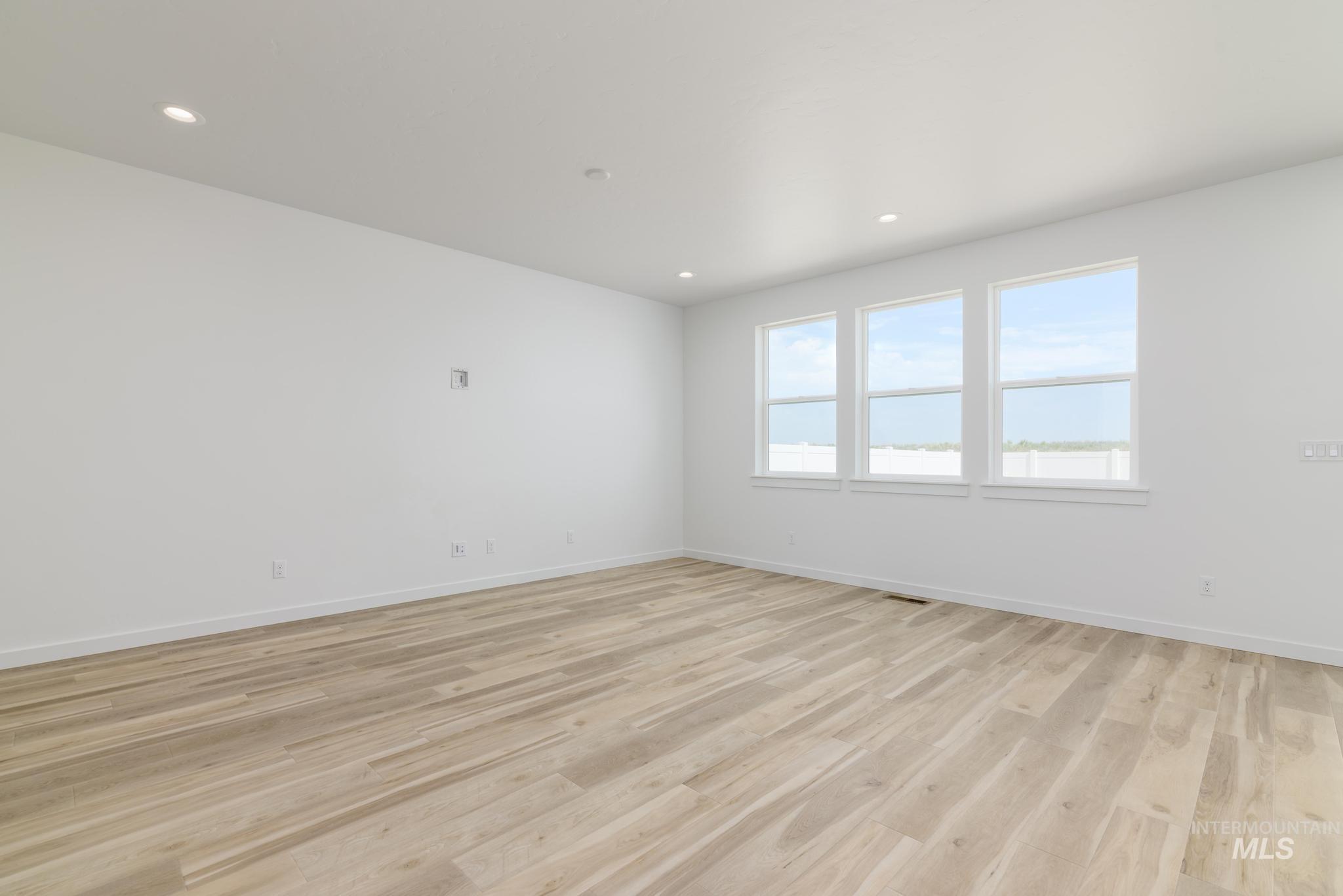 14658 Wing Spread Dr Property Photo 19