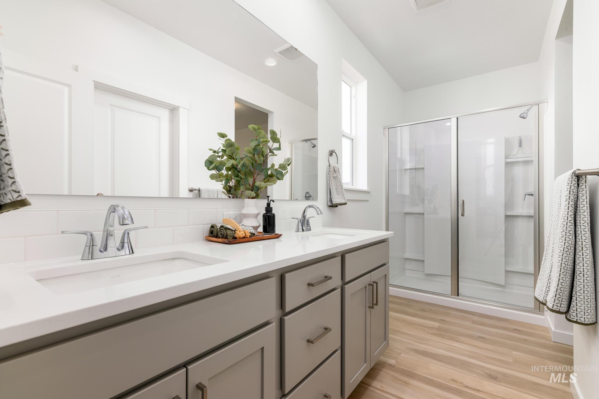 14658 Wing Spread Dr Property Photo 23