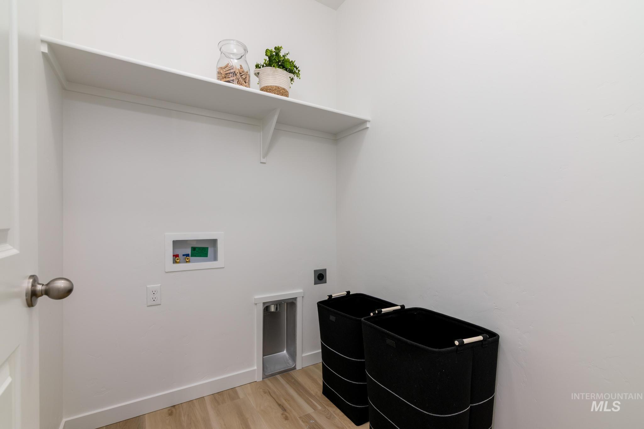 14658 Wing Spread Dr Property Photo 27