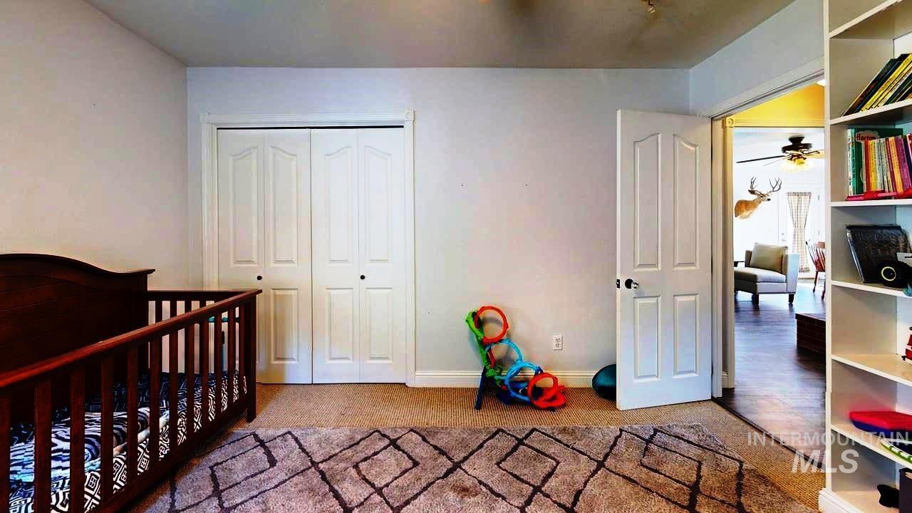 17082 Snake River Road Property Photo 11