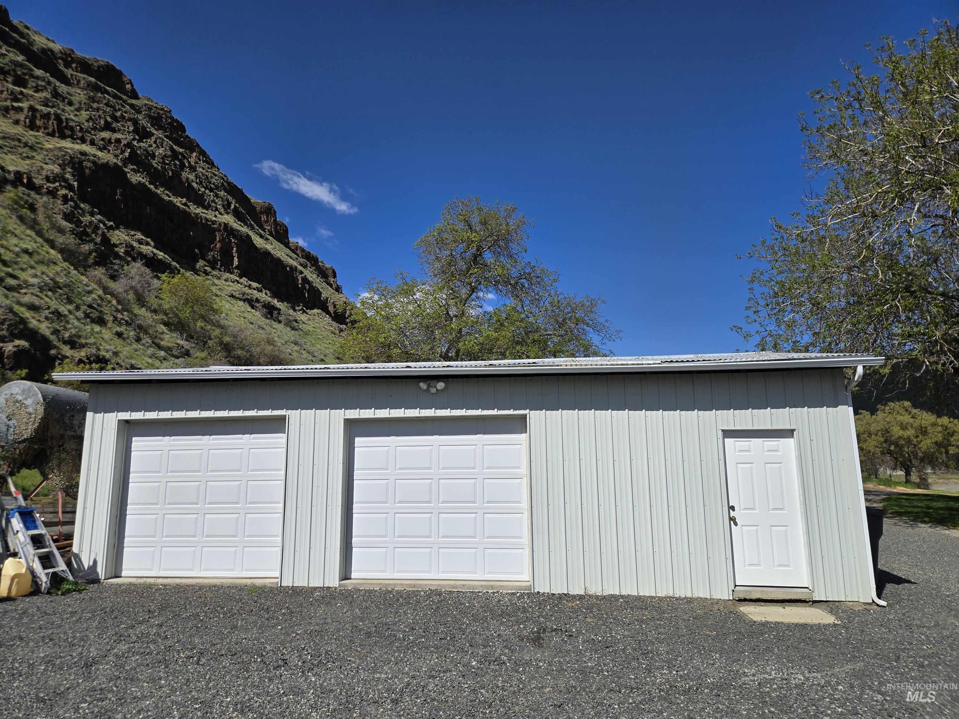 17082 Snake River Road Property Photo 16