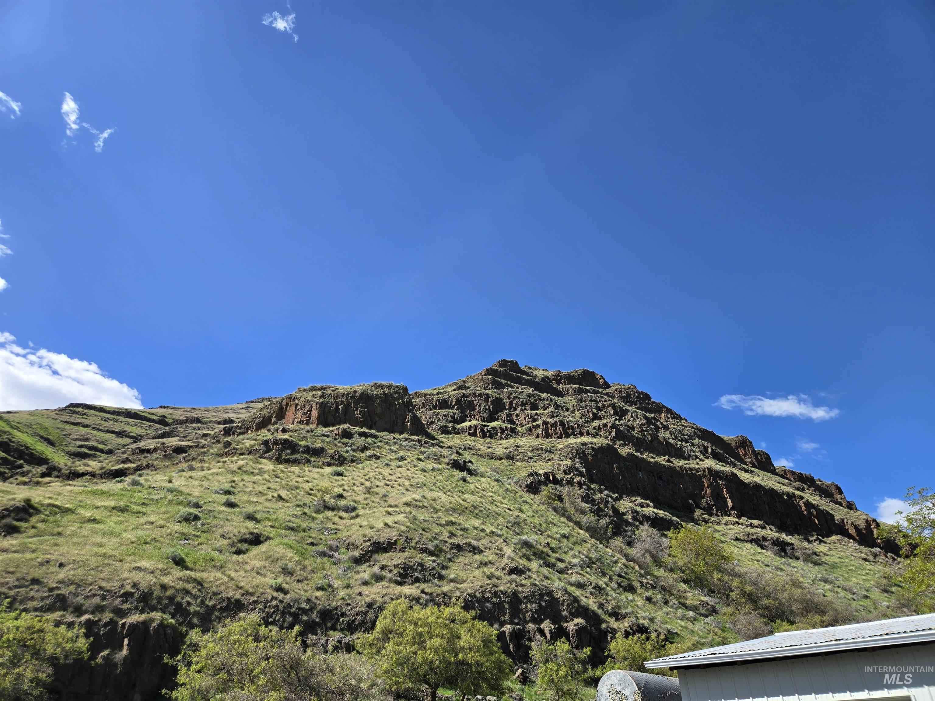 17082 Snake River Road Property Photo 17