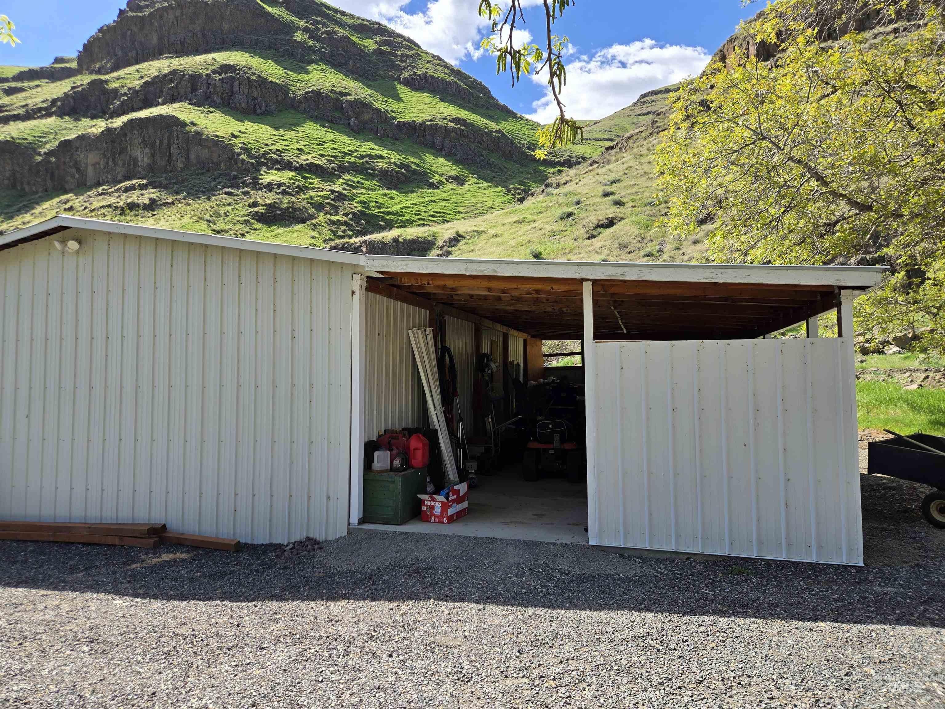 17082 Snake River Road Property Photo 18