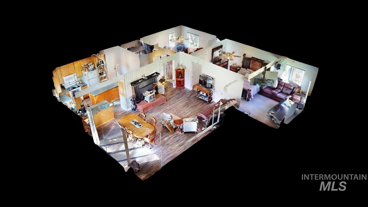 17082 Snake River Road Property Photo 26