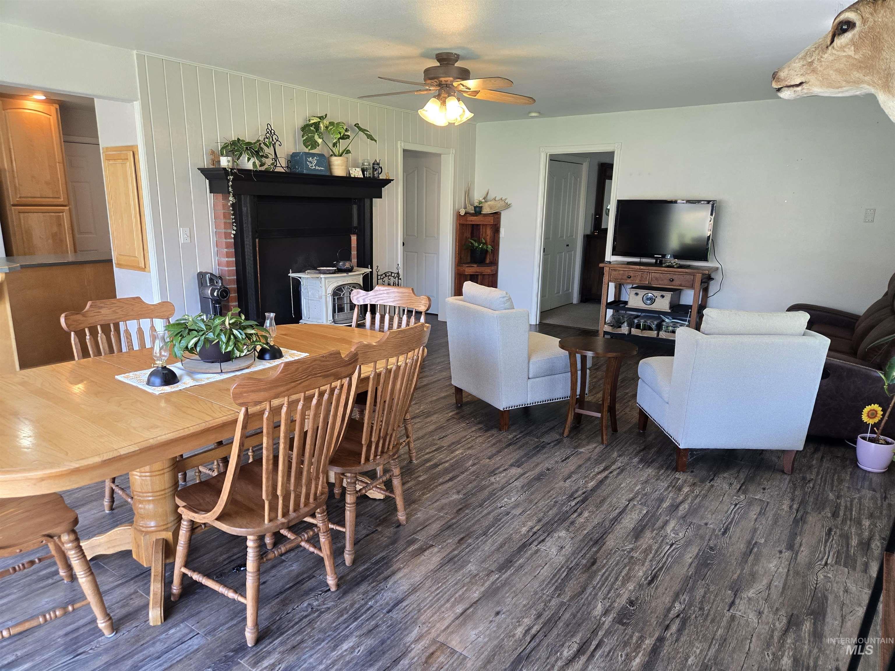 17082 Snake River Road Property Photo 28