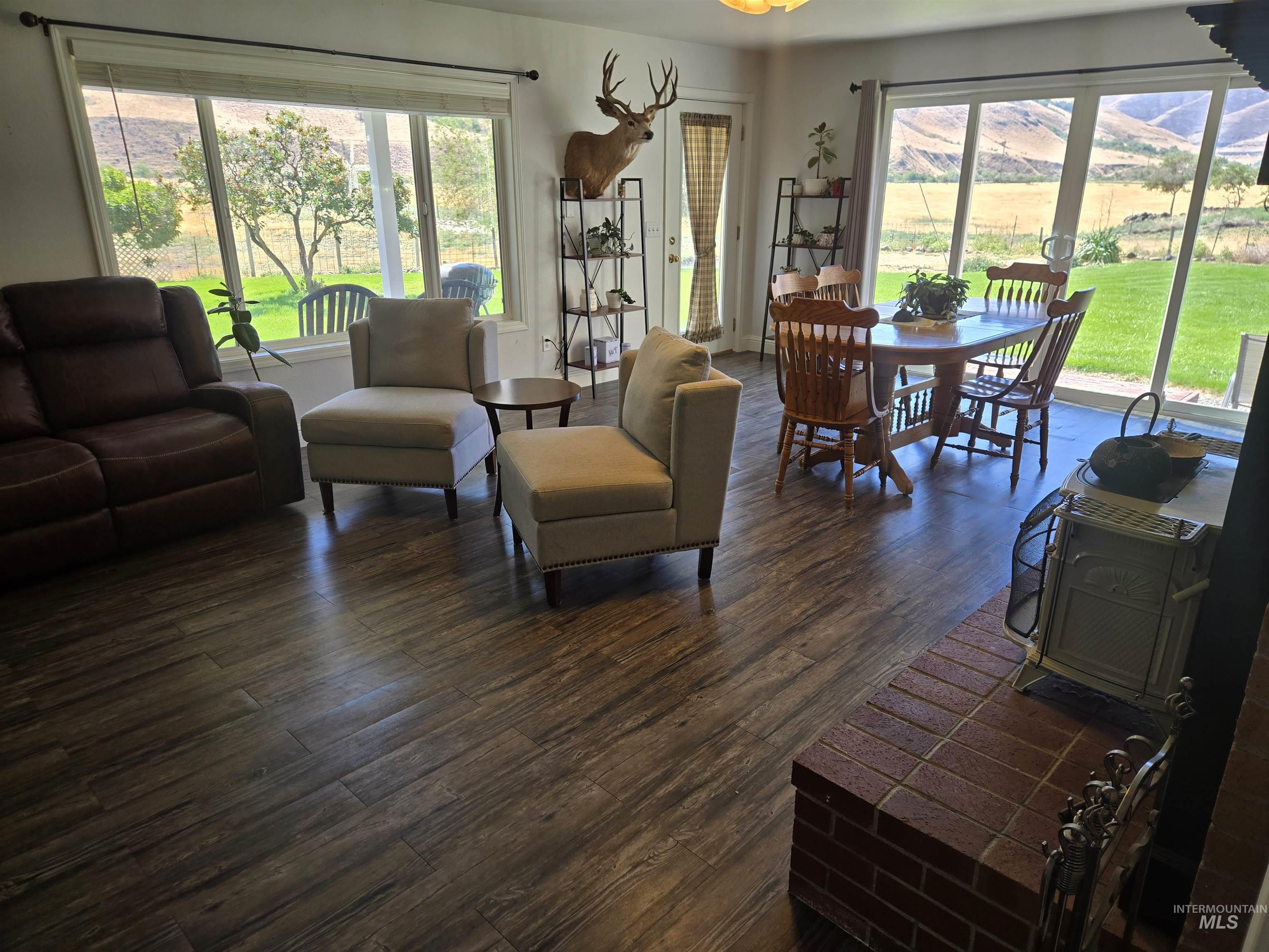 17082 Snake River Road Property Photo 30