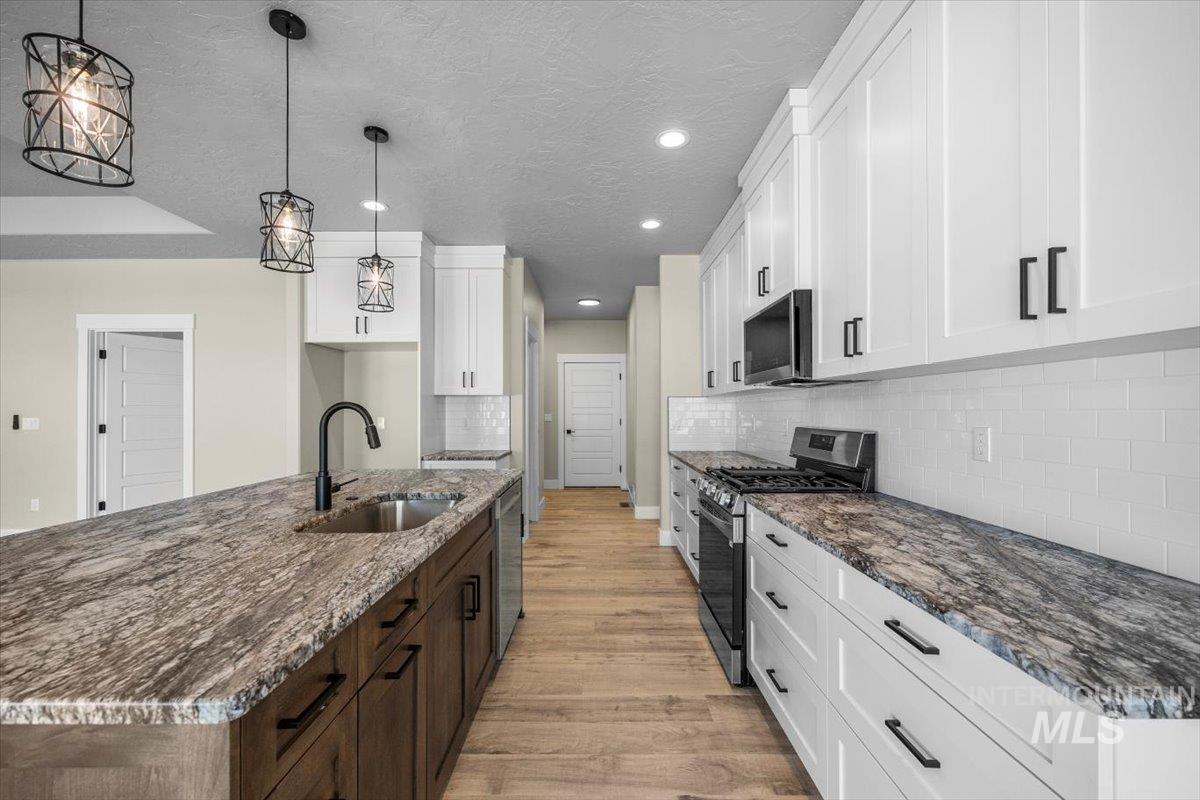 2123 Justine Property Photo