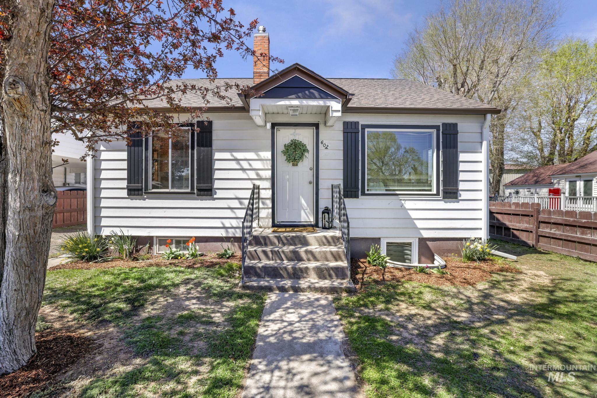 602 Adell Avenue Property Photo