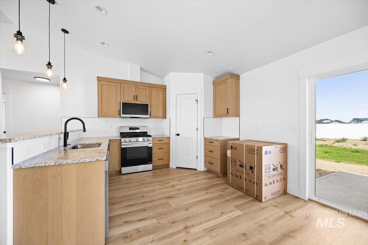 2174 Austin Property Photo 10